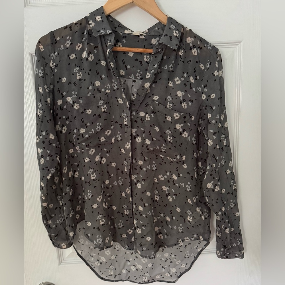 cloth & stone Gray Floral Sheer Button-Up Blouse